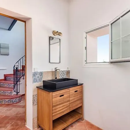 Villa Son Pere - Romantic Hilltop Ferreries