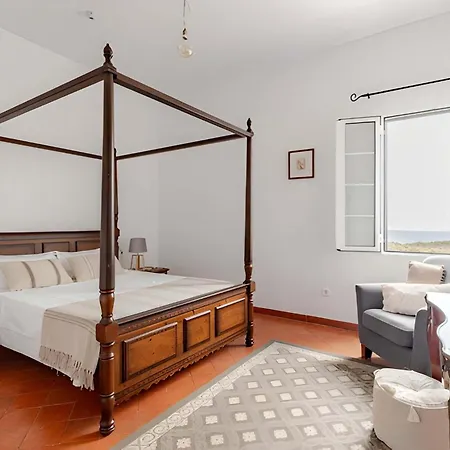 וילה Son Pere - A Hilltop Hideaway With Soul פרריאס