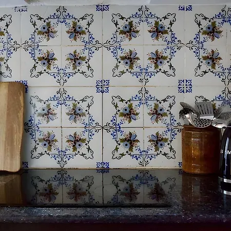 Son Pere - A Hilltop Hideaway With Soul *